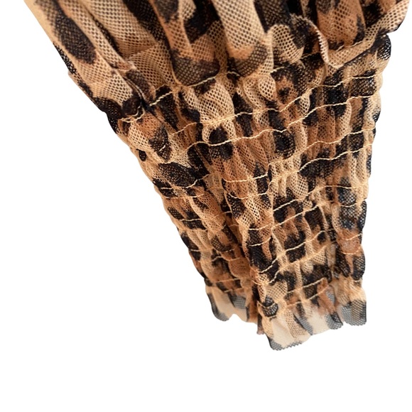 Free People Printed Twyla Top Size Large Leopard Combo Smocked - Picture 9 of 13